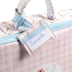 Djeco Puppen Koffer Collection Pomea -Djeco Verkäufe DJ07860 Puppen Koffer 2 600x600